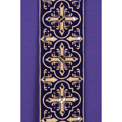 Chasuble richly embroidered with stones LE / 7004