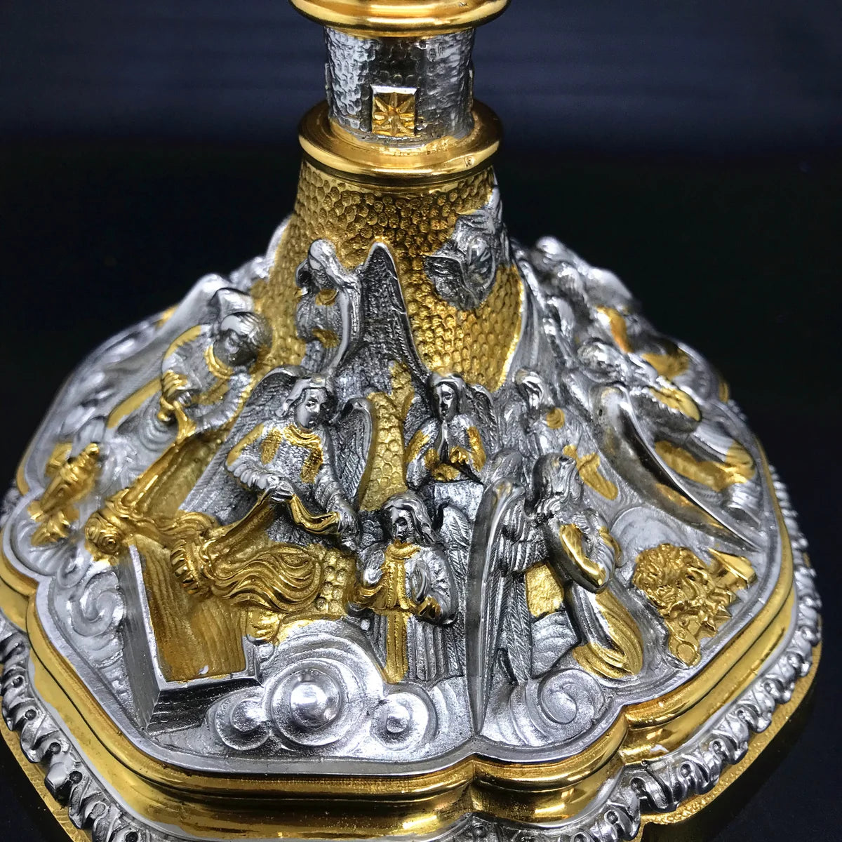 Chalice and ciborium deposition of Christ