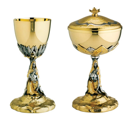 Chiselled chalice and ciborium set the Pietà