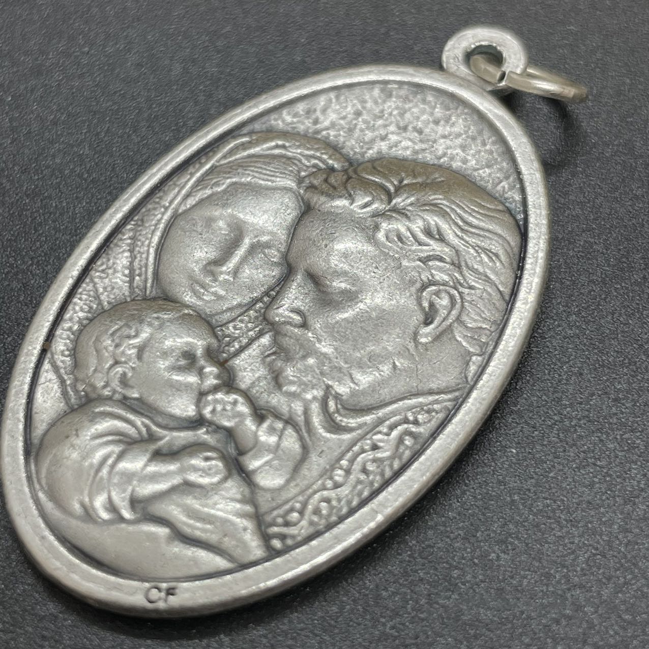 Double-sided Oval  Medal  Holy Family and Holy Spirit 4.5cm