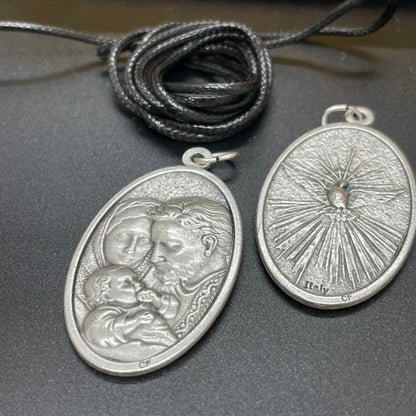 Double-sided Oval  Medal  Holy Family and Holy Spirit 4.5cm