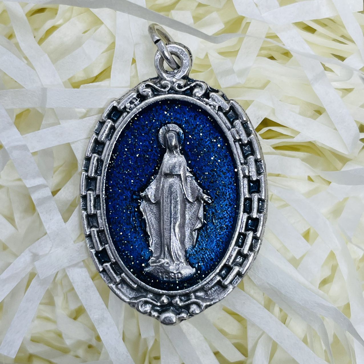 Miraculous Medal, oval in metal with enamel H30mm