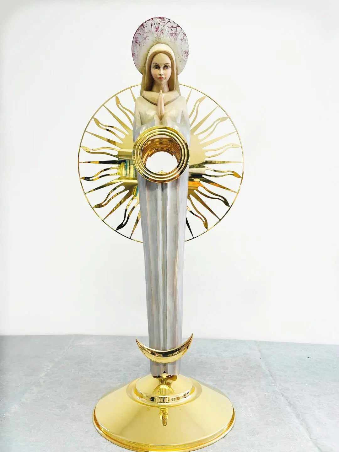 Monstrance in Wood of Mary   Height 83cm