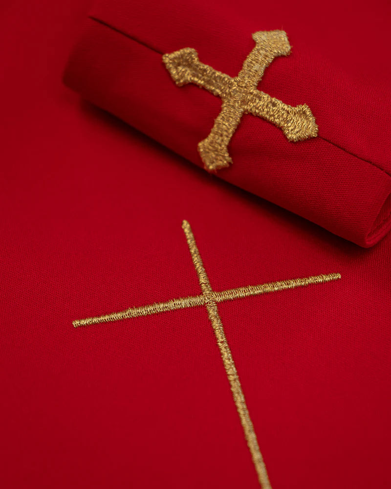 Liturgical chasuble decorated with an three crosses